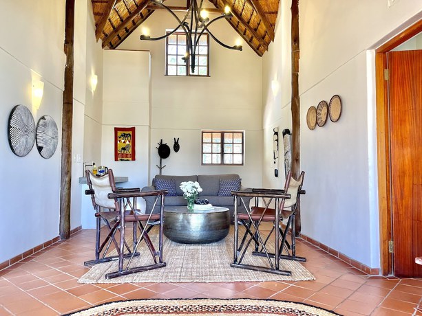 Imagen de la habitación del Hotel MILIMA Big 5 Safari Lodge. Foto 13