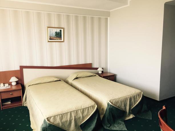 Imagen de la habitación del Hotel MILLENIUM. Foto 4