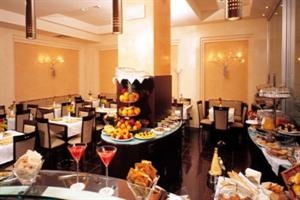 Imagen general del Hotel MILLENN. Foto 4