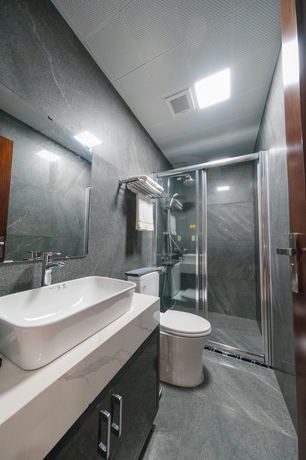 Imagen de la habitación del Hotel MIMOSA HALONG HOTEL. Foto 9