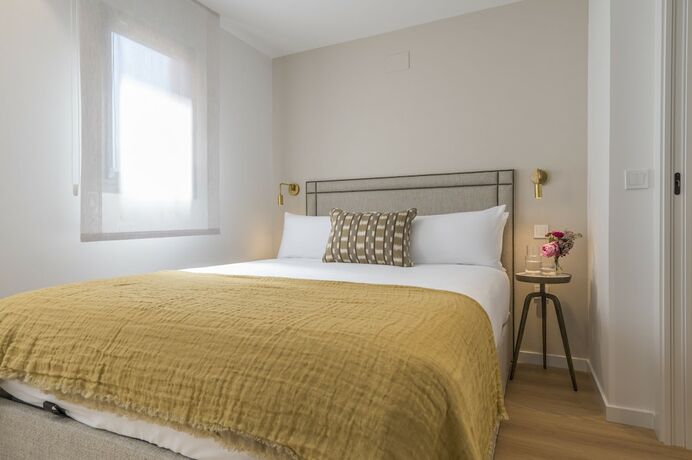 Imagen de la habitación del Hotel MIOSOTIS SUITES. Foto 16