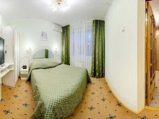Imagen de la habitación del Hotel MIR, Kiev. Foto 6