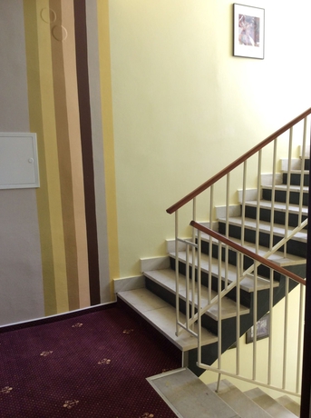 Imagen de los interiores del Hotel MIRA. Foto 11