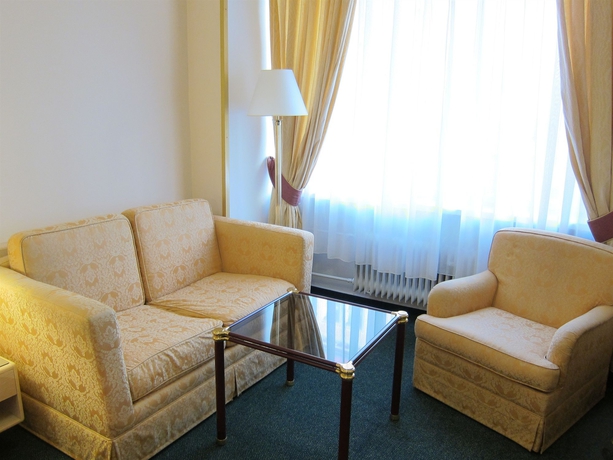 Imagen de los interiores del Hotel MIRA. Foto 14