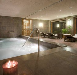 Imagen general del Hotel MIRADOR DE ULZAMA GOLF SPA. Foto 2