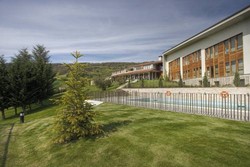 Imagen general del Hotel MIRADOR DE ULZAMA GOLF SPA. Foto 5