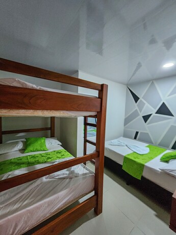 Imagen general del Hotel MIRADORES DEL PARAISO. Foto 4