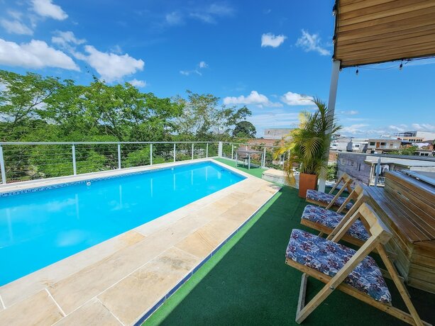 Imagen general del Hotel MIRADORES DEL PARAISO. Foto 10