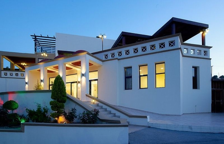 Imagen general del Hotel MIRALUNA VILLAGE and SPA. Foto 6