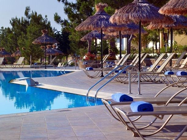 Imagen general del Hotel MIRALUNA VILLAGE and SPA. Foto 13