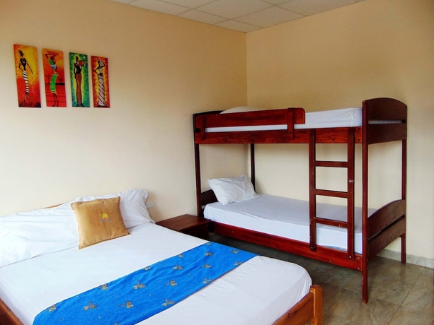 Imagen de la habitación del Hotel MIRAMAR LODGE. Foto 4