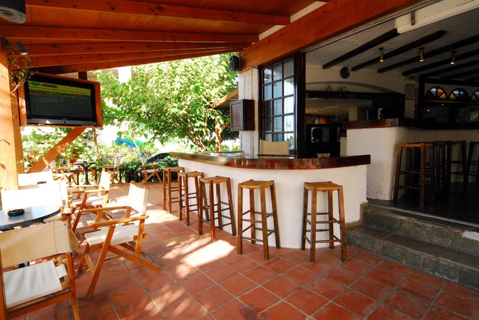 Imagen del bar/restaurante del Hotel MIRAMARE, Hersonissos. Foto 2