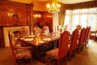 Imagen del bar/restaurante del Hotel MISKIN MANOR COUNTRY. Foto 4