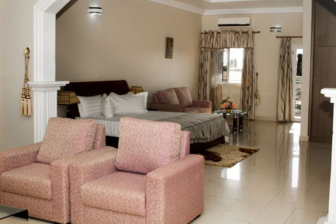 Imagen de la habitación del Hotel MJ Grand Hotel. Foto 11