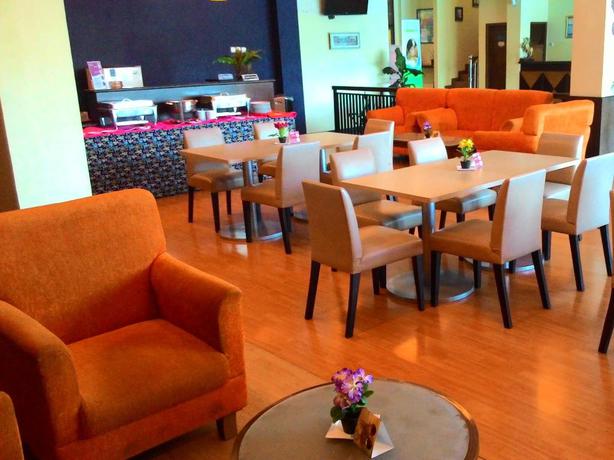 Imagen del bar/restaurante del Hotel MJ, Samarinda. Foto 5