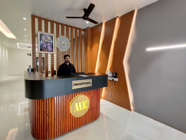 Imagen de los interiores del Hotel M.K. Foto 12