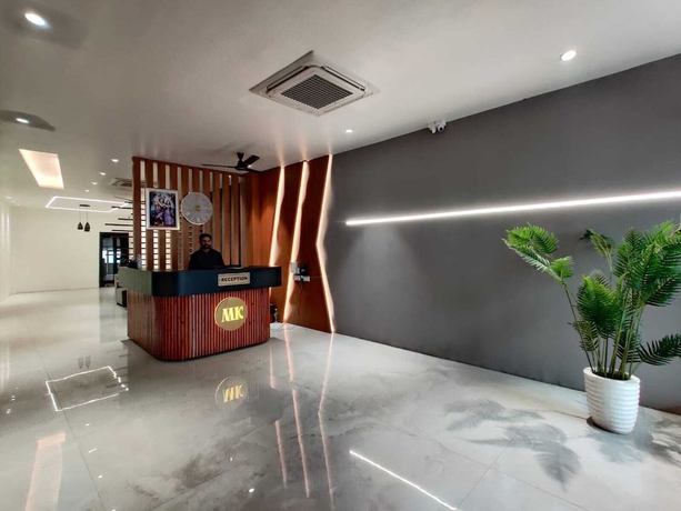 Imagen de los interiores del Hotel M.K. Foto 13