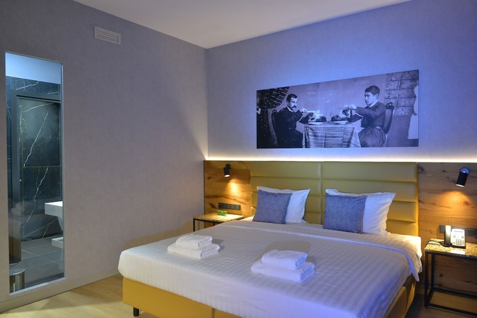 Imagen de la habitación del Hotel MK Tirana. Foto 3