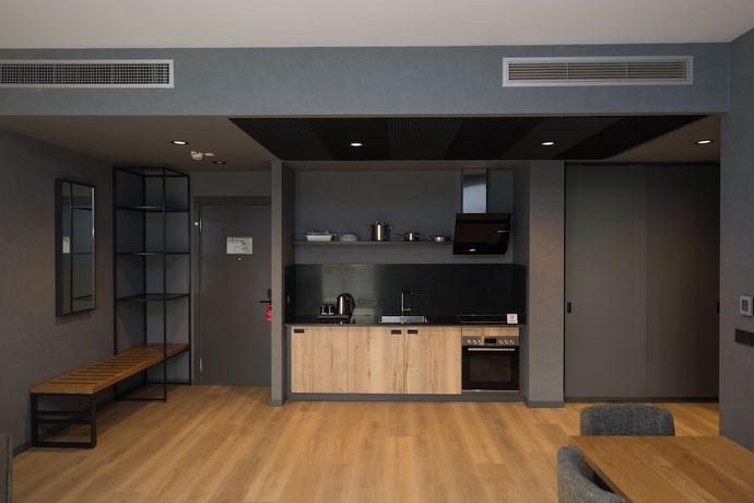 Imagen de la habitación del Hotel MK Tirana. Foto 11