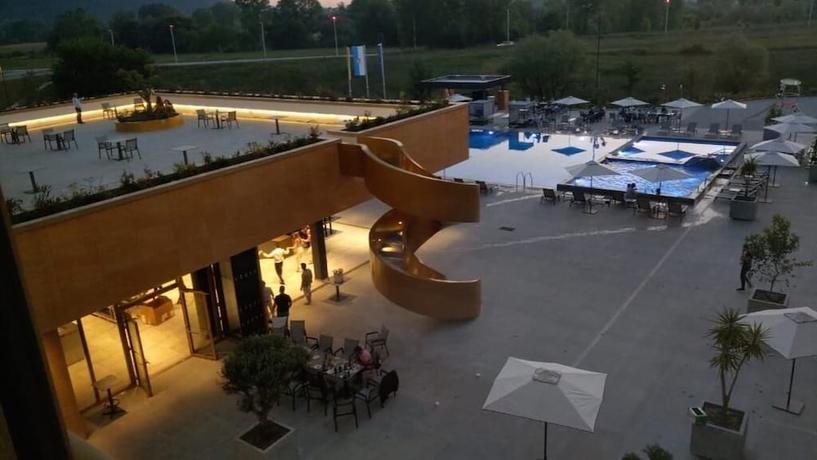 Imagen de la habitación del Hotel MK Tirana. Foto 16