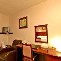 Imagen de la habitación del Hotel MK, Towcester. Foto 7