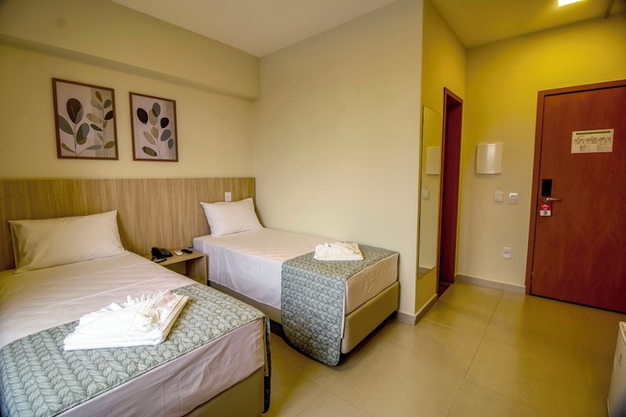 Imagen de la habitación del Hotel MLG HOTEL. Foto 5