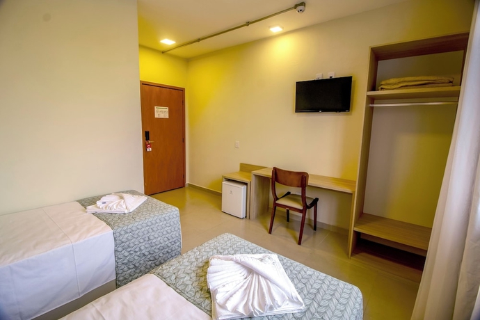 Imagen de la habitación del Hotel MLG HOTEL. Foto 12