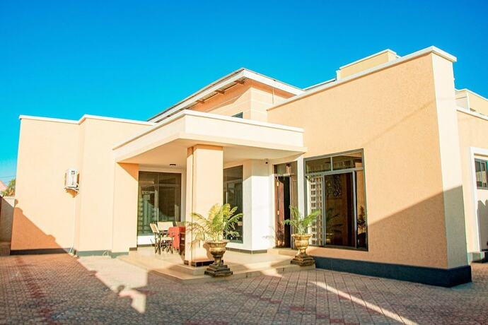 Imagen general del Hotel MLIMWA HILL PALACE. Foto 1
