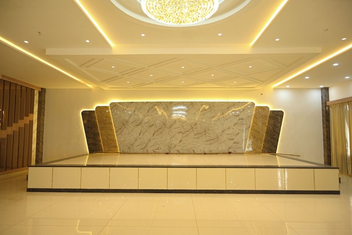Imagen de los interiores del Hotel MM Resort ands Bhilai. Foto 7