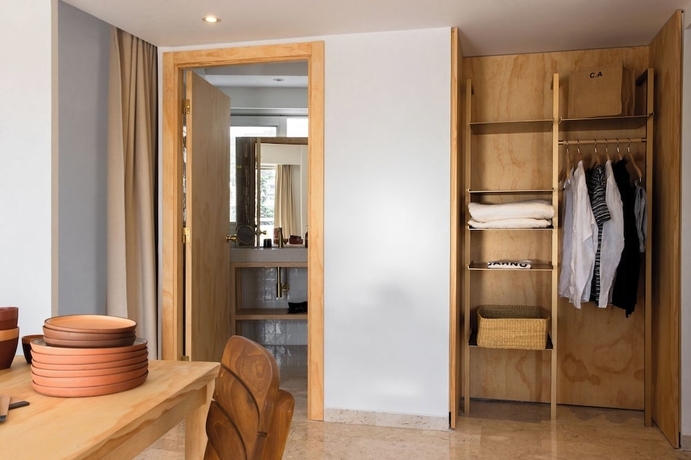 Imagen de la habitación del Hotel MOB Cannes. Foto 11