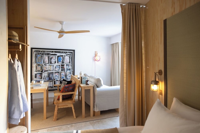 Imagen de la habitación del Hotel MOB Cannes. Foto 14