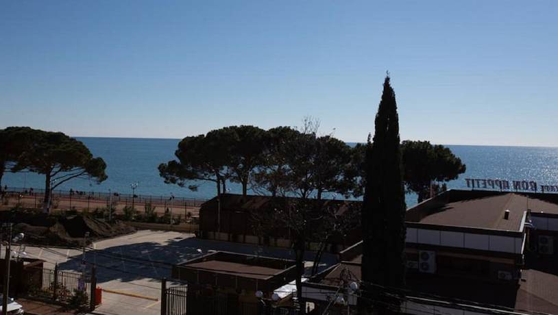 Imagen de la habitación del Hotel MODART. Foto 17