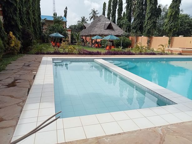 Imagen de la piscina del Hotel MODERN SOUTH HOTEL. Foto 19