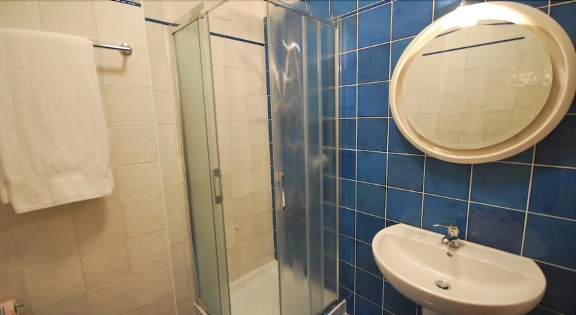 Imagen de la habitación del Hotel MODERNO, Pontassieve. Foto 14