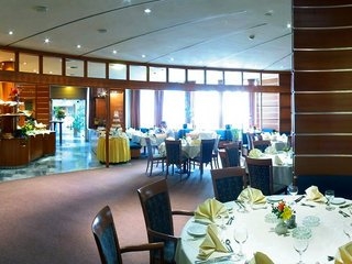 Imagen del bar/restaurante del Hotel MODUL. Foto 2