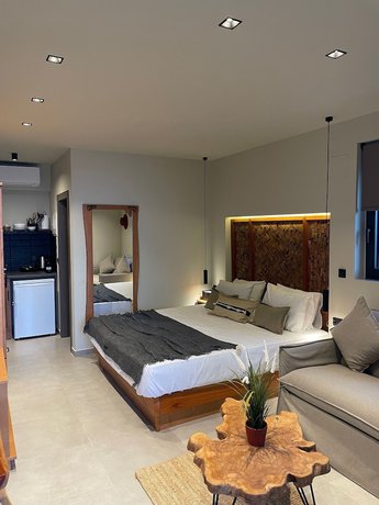 Imagen de la habitación del Hotel MOLA PAPAYA. Foto 6