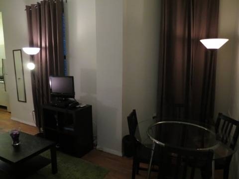 Imagen general del Hotel MOMA Apartments. Foto 8