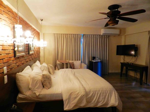 Imagen de la habitación del Hotel MON Boutique, Constanza. Foto 9