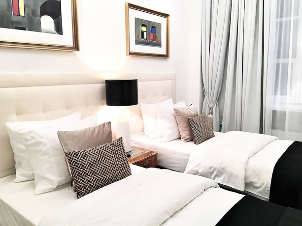 Imagen de la habitación del Hotel MONDRIAN Luxury Suites and Apartments Old Town Market Square. Foto 16