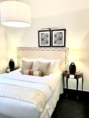Imagen de la habitación del Hotel MONDRIAN Luxury Suites and Apartments Old Town Market Square. Foto 17
