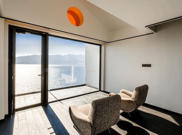 Imagen de la habitación del Hotel MONT XIX. Foto 11