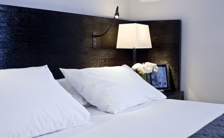 Imagen de los interiores del Hotel MONTALEMBERT. Foto 10