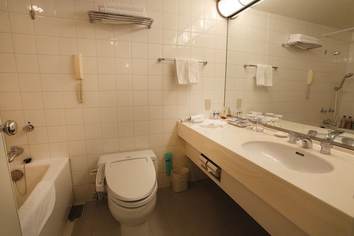 Imagen de la habitación del Hotel MONTEREY YOKOHAMA. Foto 8