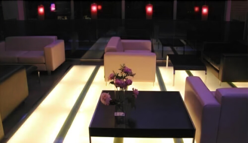 Imagen de los interiores del Hotel MOON. Foto 16