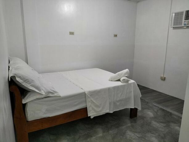 Imagen general del Hotel MOPE Beach Resort. Foto 4