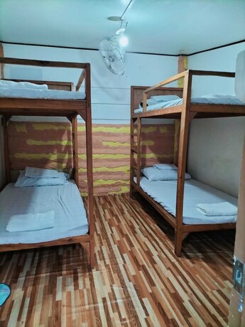 Imagen de la habitación del Hotel MOPE Beach Resort. Foto 14
