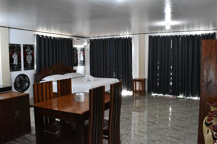 Imagen de la habitación del Hotel MOPE Beach Resort. Foto 19