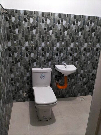 Imagen general del Hotel MOPE Beach Resort. Foto 9