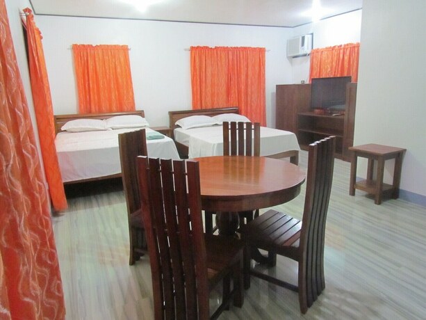 Imagen general del Hotel MOPE Beach Resort. Foto 10