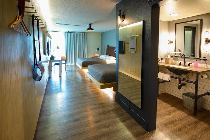 Imagen de la habitación del Hotel MOXY Phoenix Tempe/ASU Area. Foto 5